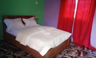 Kings and Queen lodges Eze1 in Isokolo, Limbe – Room 09