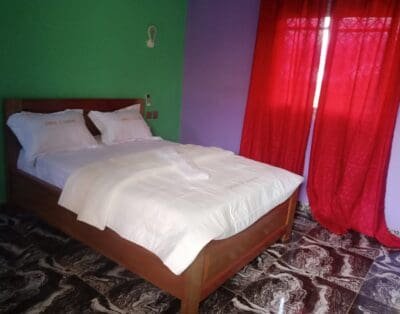 Kings and Queen lodges Eze1 in Isokolo, Limbe – Room 09