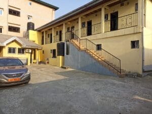 Dabbs Hotel Bota Limbe | Airing Room104
