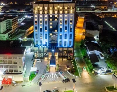 Krystal Palace Douala – PREMIUM 033