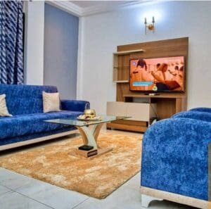 Ei Gibbor Suites Douala | Suite R01