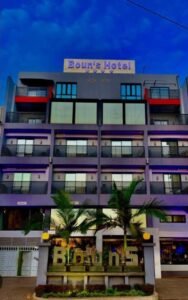 Boun’s Hotel, Yaoundé | Standard King Room 201