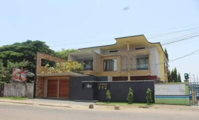 VILLA 312 Bonapriso Douala I Modedern Villa