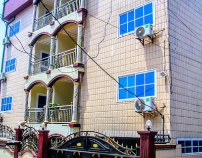 Continental Cozy Guesthouse Yaoundé | Gold Apartment