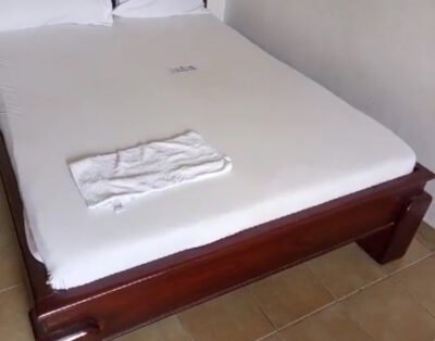 Spacious Guesthouse Douala | Standard Room 01