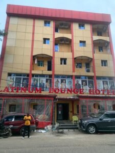 Platinum Lounge & Hotel Douala | Deluxe Room 06