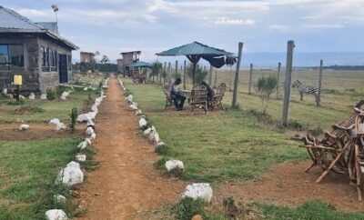 Mambo Game View, Nakuru Kenya | Spacious Cabin Bedroom-Binoculars With View & Shared Bathroom (03)
