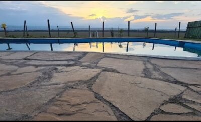 Mambo Game View, Nakuru Kenya | Cabin Bedroom with view & Shared Bathroom (09)