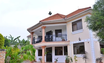 Royal Victoria House Kampala, Uganda | Family Room 02