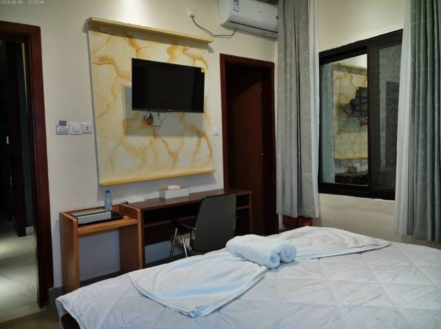 Hôtel Santa Bella Douala, Cameroon | Prestige Gold Room (4units)