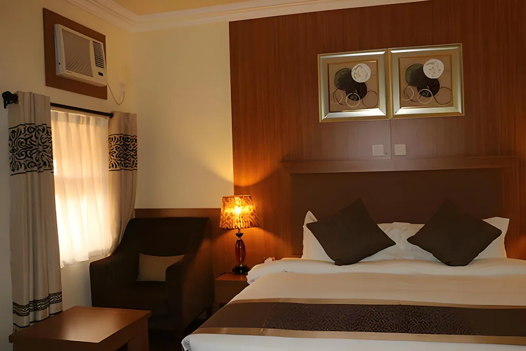 IBETO Hotels Abuja, Nigeria | Business Suite (6units)