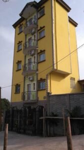 𝐂𝐨𝐜𝐨𝐨𝐧𝐢𝐧𝐠 & 𝐋𝐮𝐱𝐮𝐫𝐲 Apartments Yaoundé, Cameroon | Apartment (4units)