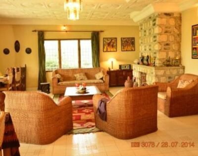 Zwinkels Guest House Bamenda, Cameroon | Basic Triple Room with Shared Bathroom