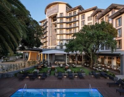Protea Hotel by Marriott Johannesburg Wanderers | Larger 1 King Bed Guestroom (45units)
